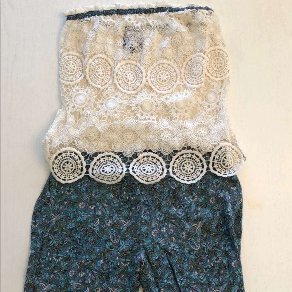 Anna Sui for O’Neill lace top & floral pant set